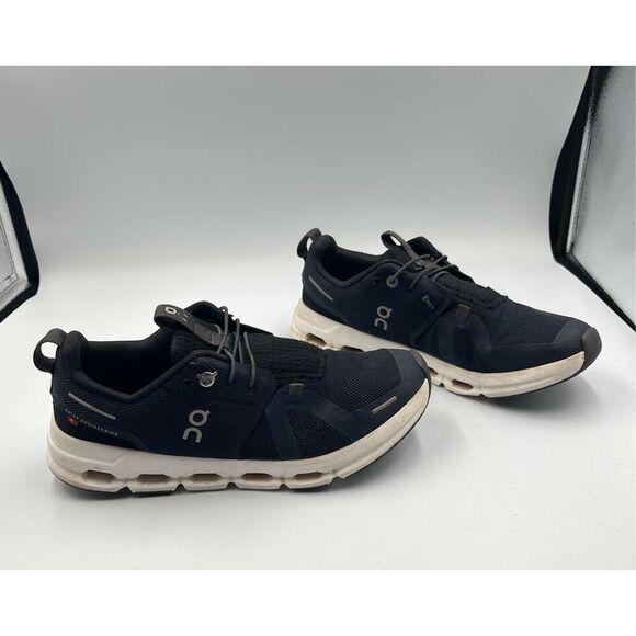 ON Cloud Sneakers Boys Youth Size US 5.5 Navy/Midnight EU 38 Swiss Engineering - Picture 3 of 13